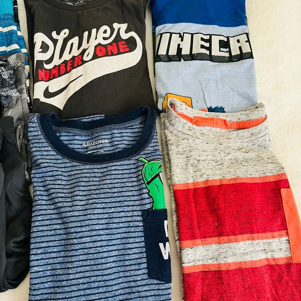 Bundle 4 T-shirt and 2 Shorts Kids‎ Apparel Collection Sz 10 -12